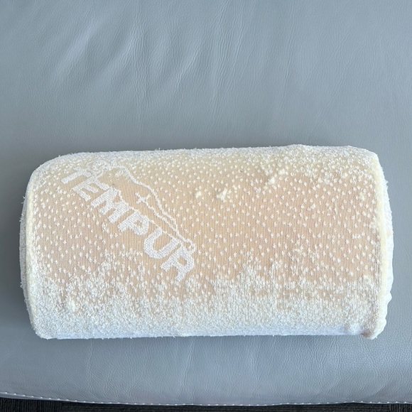 Tempur Pedic Bedding Tempurpedic Half Moon Neck Pillow Poshmark
